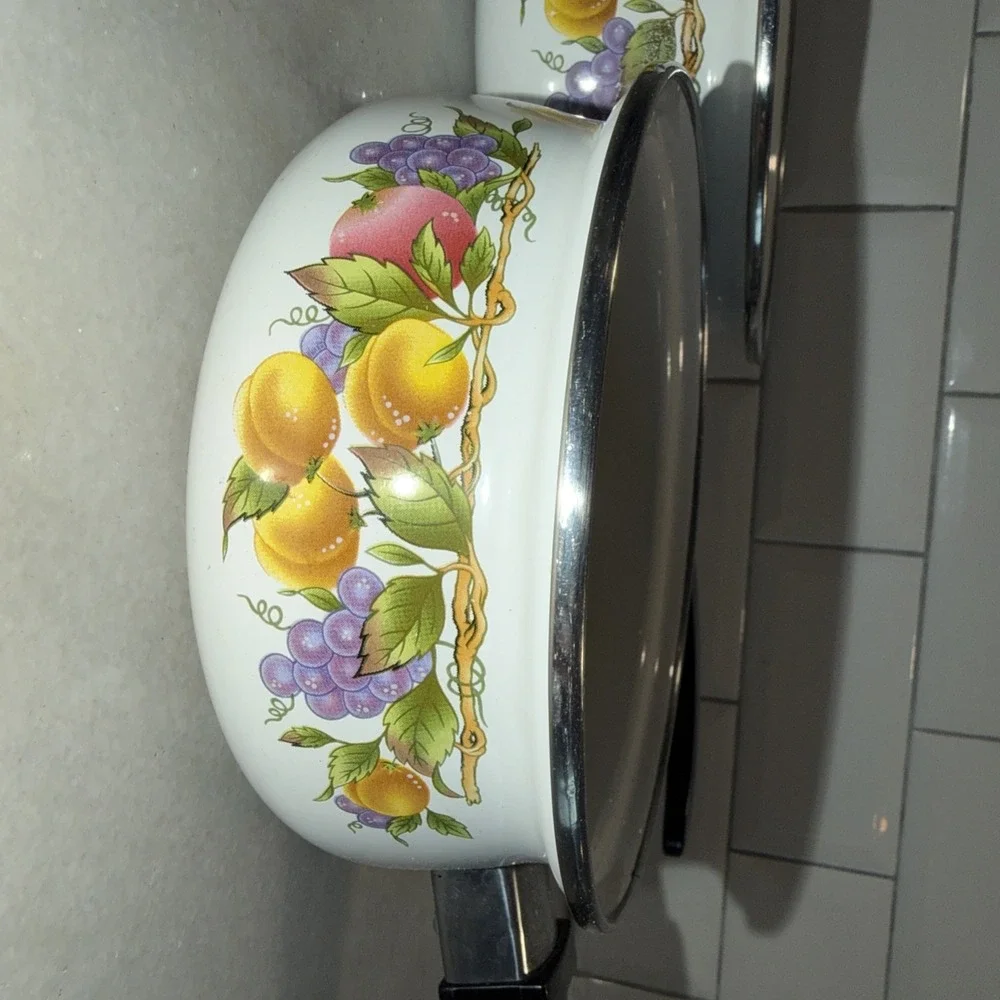 Set Of 2 vintage enamelware Saucepans With Fruit Motif OLA000‎